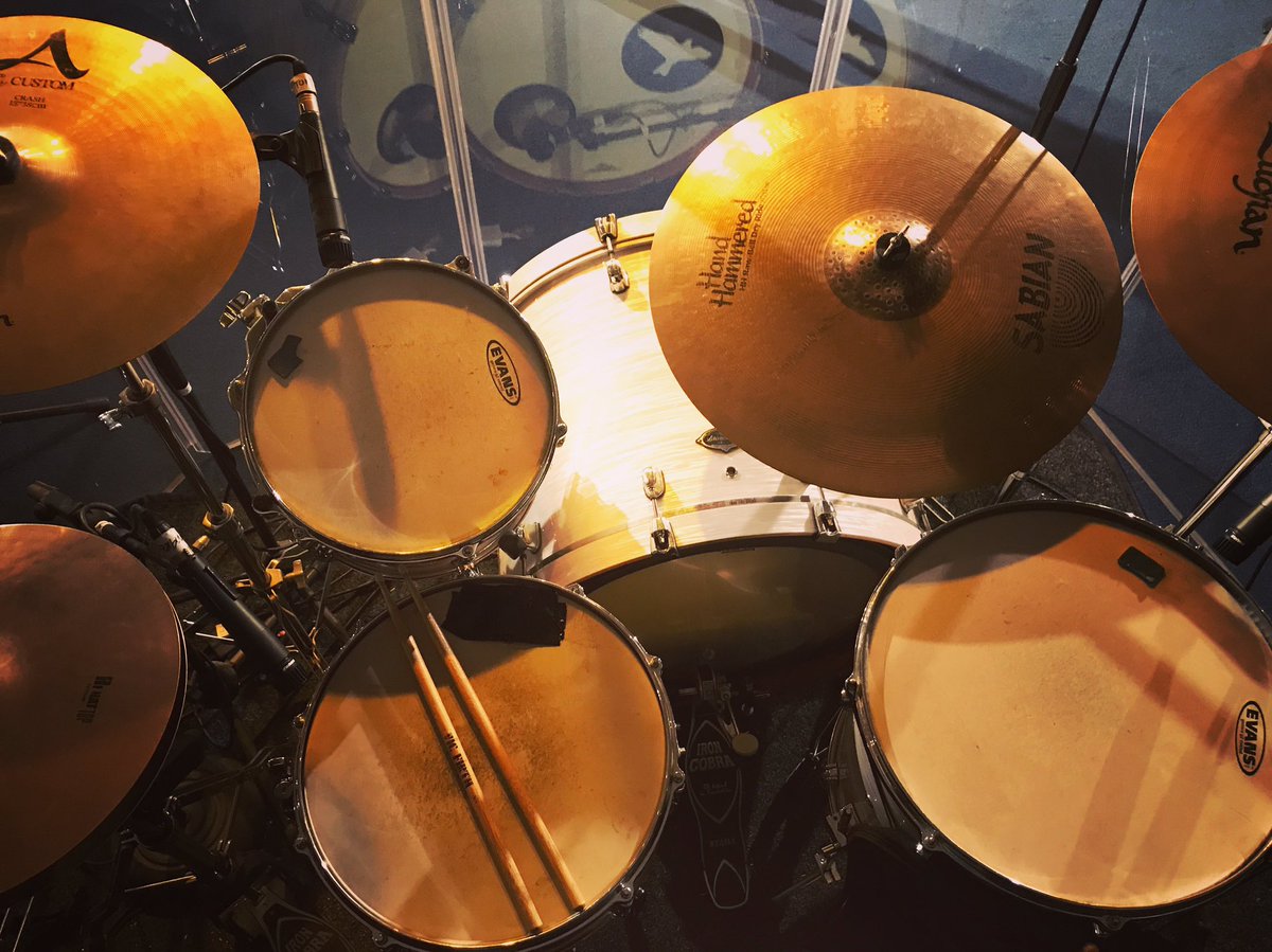 Jonbournemusic's tweet photo. Great morning at #more17 @SkylarkChurch . Lots of fun ! #drums #drumming https://t.co/arlQKgs2xc