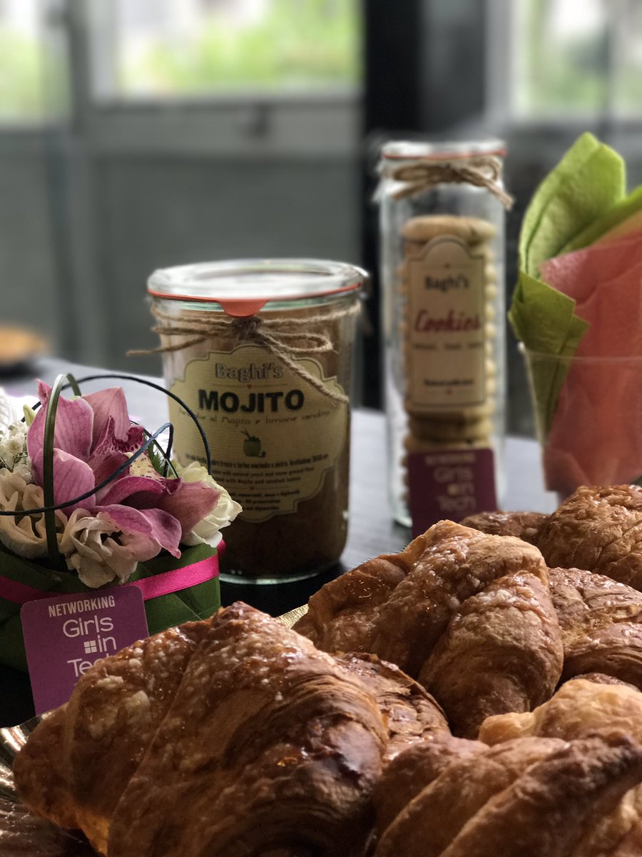emerge___'s tweet photo. Dopo la #GiTbreakfast siamo pronti per #WORKWIDEWOMEN il #digital si fa #donna ! #startup #food #tech #innovation #SMDAYIT https://t.co/fNkhKR7zBt