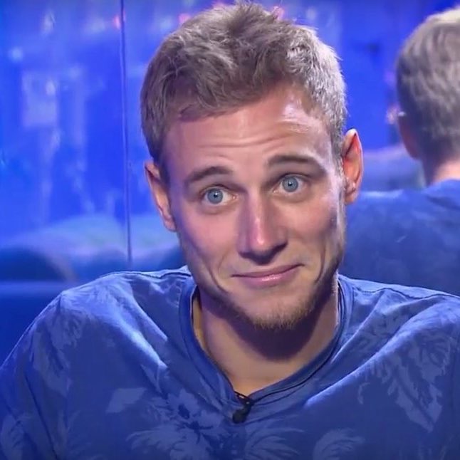 Jordan_SS11's tweet photo. #NouvellePhotoDeProfil #SS11 https://t.co/WEs1QSFRib