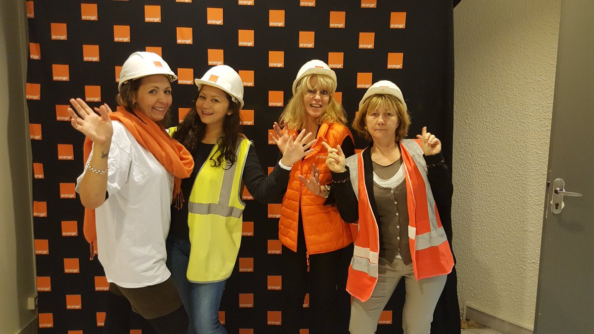 L3loun3tt3's tweet photo. Au boulot #RDPepites #LImoges #Orange #CIDFF #CIDFFLimousin https://t.co/5evQtAjHQB