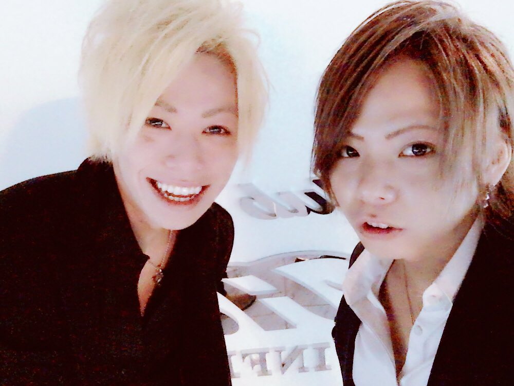 B50Vcy's tweet photo. INFINITYに台風���か関係なし！！
台風だからとか気にしてるホストはダサいと思う！！
という事で、今日も楽しく営業始めよー！ https://t.co/9k5R2fFsYw