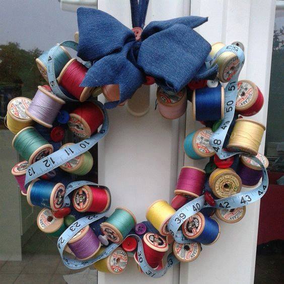 UKCraftFelt's tweet photo. My kind of wreath! https://t.co/v1T0Jbfjv5