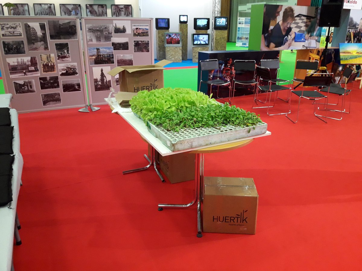 Huertik's tweet photo. Ya estamos preparados para recibir a todas las personas que les apetezca participar 👌 @infobarakaldo https://t.co/VpNdeNxPbC