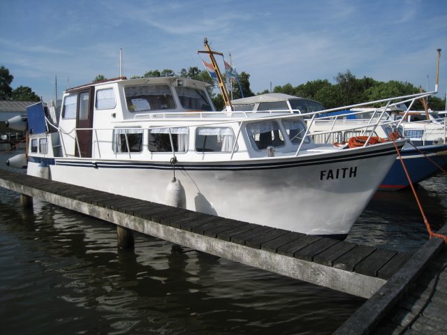bootveiling's tweet photo. Sluiting #bootveiling woensdagavond 4 #boten: 2 x #motorcruiser, 1 #klassieke #boot &amp; 1 #motorboot. Plaats je #bod https://t.co/vLD3RguKoQ https://t.co/4iHywmTF6w
