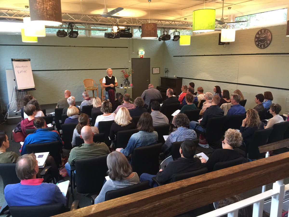 ntinlpgilde's tweet photo. #JohnOverdurf’s “From Uncertainty to Possibility” #FullHouse 2 dagen verdieping voor trainers en coaches #NLP #Change https://t.co/dWuc8GiM9o