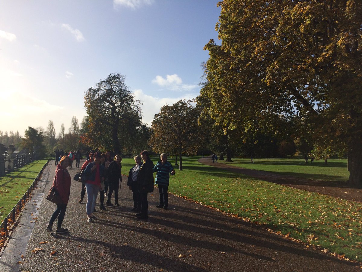 lois_wms's tweet photo. Hyde Park amdani! @CorCorisma #borebraf #awyriachcyncanu https://t.co/XfYZhMEj4G