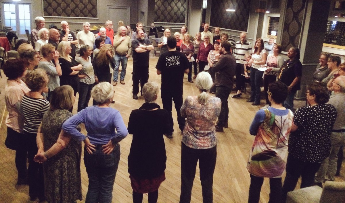 Nothing like a 9.30am <a href="/spookyfistful/">Fistful of Spookies</a> workshop to blow the cobwebs away! Great singing <a href="/MusicportFest/">Musicport</a> everyone 👏👏👏 #dancemetotheendoflove