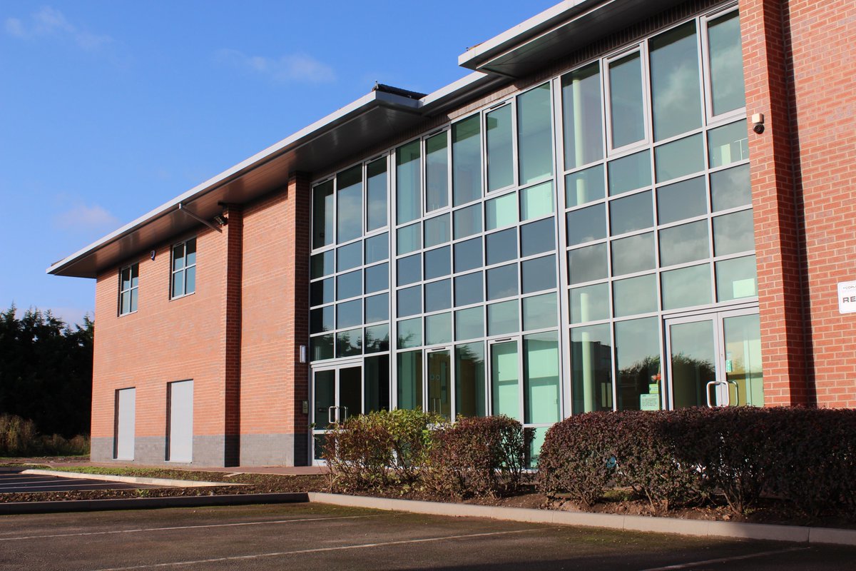 Samclo Ltd tweet media