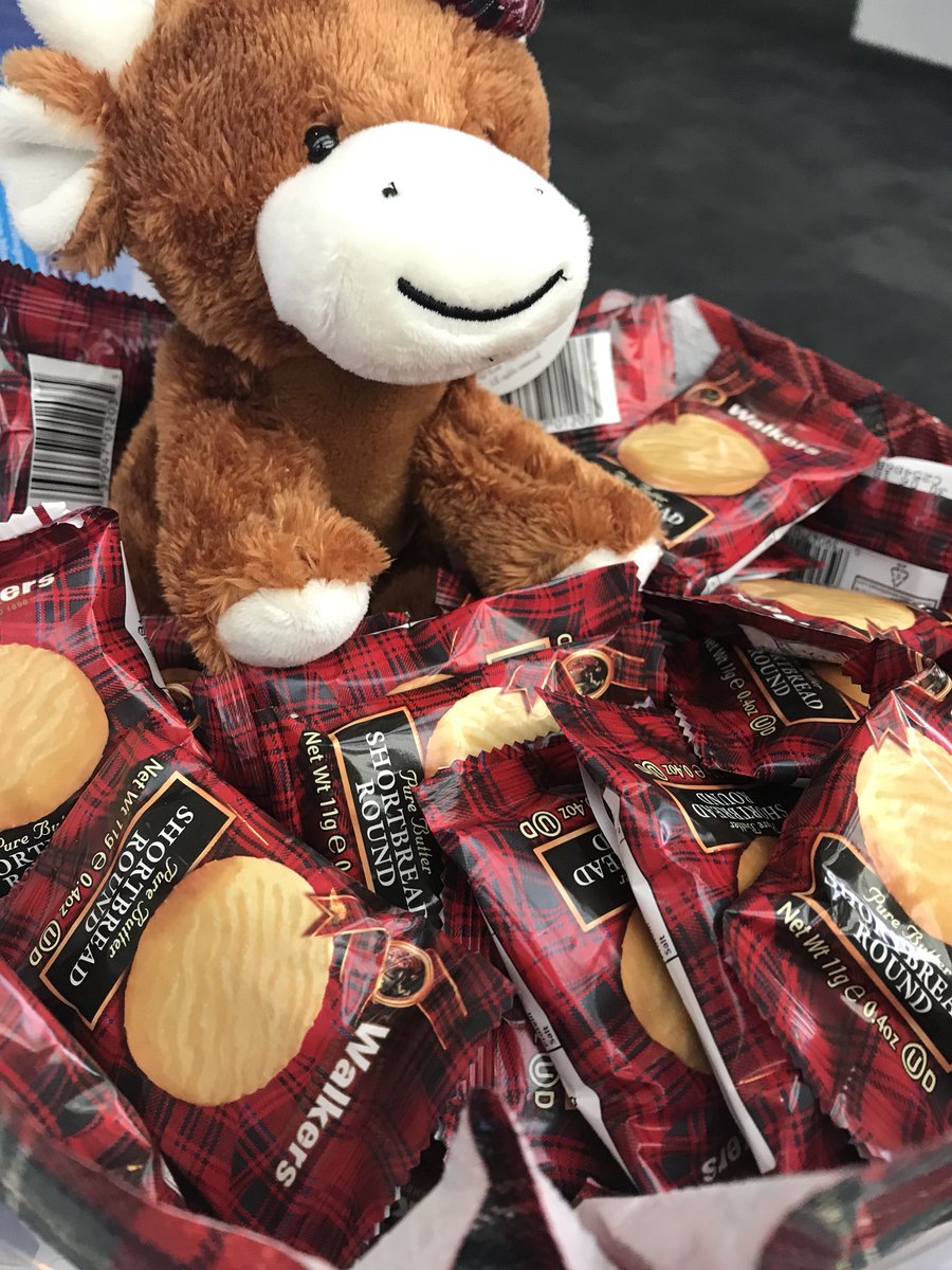 KarenJ_Lindsay's tweet photo. Still plenty of shortbread though ππͺπ
#BMJcareersfair #scottishdocs https://t.co/Kuc41yRfl0