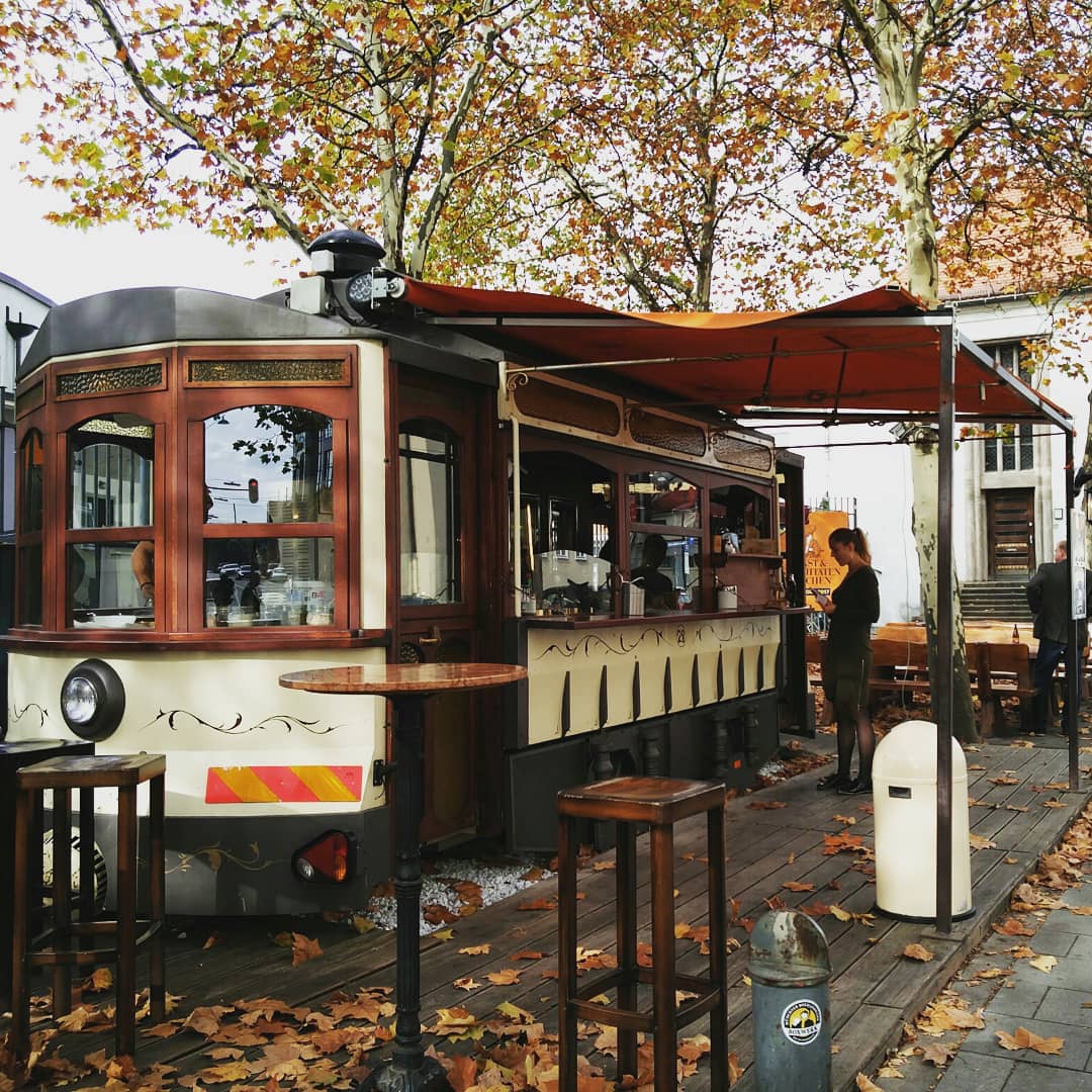 hangry_stories's tweet photo. Nach dem Training heute das mega süße #tramcafe besucht 😍 https://t.co/rDPluQOk9t https://t.co/W1FOm1CV8V