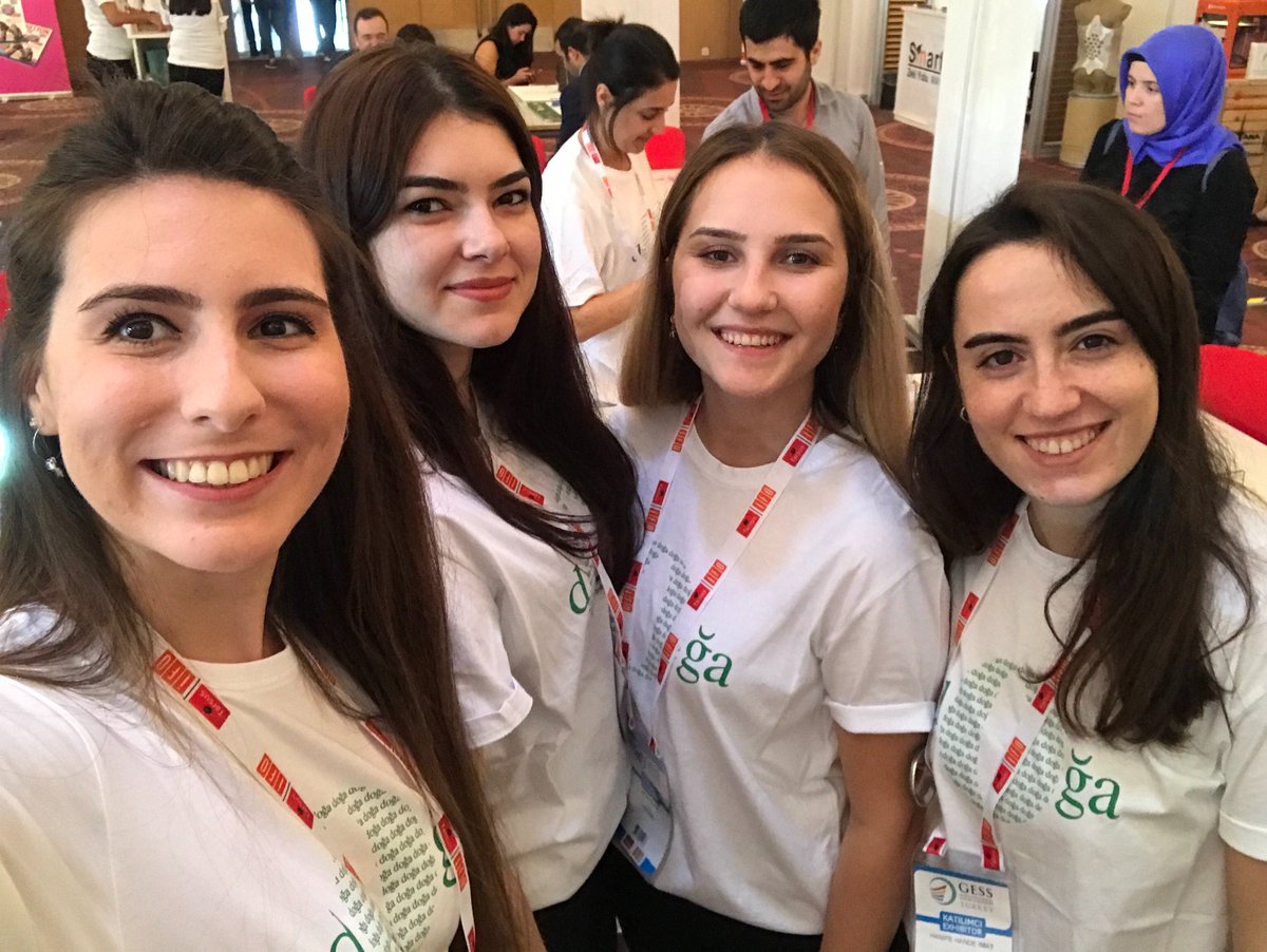 Gulcinesin's tweet photo. #dogatech #codemath #GESS2017 https://t.co/x6RiLQ2ful