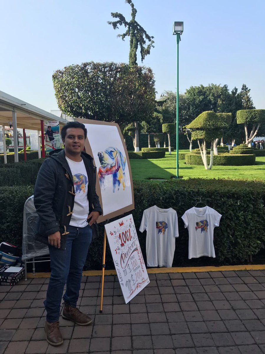 PintandoXMexico's tweet photo. Venimos al Deportivo Mallorca a recaudar lo último que será donado!! #PintandoXMexici https://t.co/lb6z4pHxNM