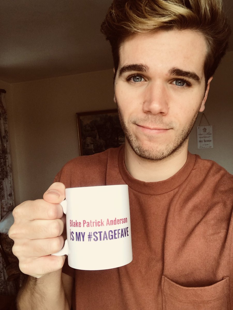 It's his last day of shows, and here's me with a cup of tea to wash it all down with. @BPAndersonUK <a href="/LuckyStiffUnion/">Lucky Stiff Musical</a> <a href="/StageFaves/">StageFaves</a>