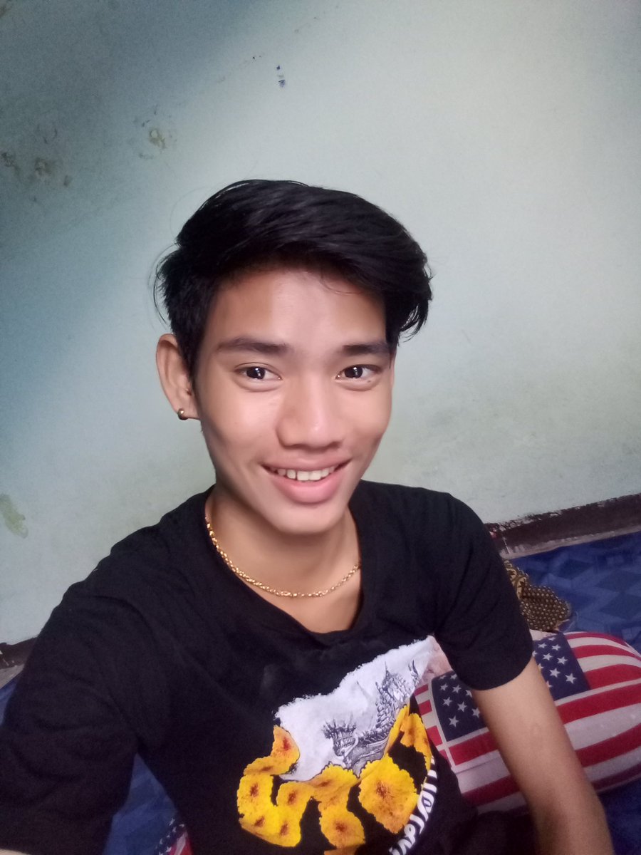 Thauta2's tweet photo. ခ်စ္​မယ္​​ေလ#from bangkok https://t.co/C0pgpCJc3J