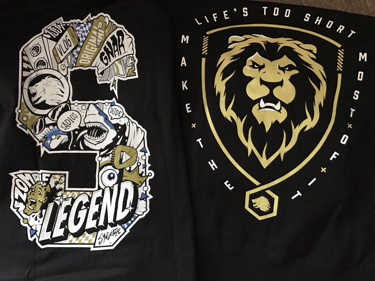 bhawk86's tweet photo. Just got round to opening this fantastic @SyndicateOG swag which arrived last week. Insignia hoodie is extra awesome! #sadios @ProSyndicate https://t.co/5Rr9lW2EKB