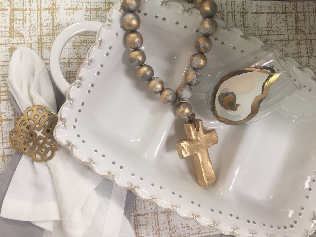 nellagifts's tweet image. 🍽 Dinner Party Ready...Nella has your napkins, glasses, serving dishes, table runners &amp;amp; lots more!! #shopnella #dinnerparty #tableready