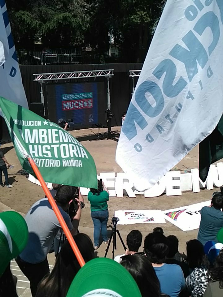 r_echecopar's tweet photo. Ya estamos en el anfiteatro del Parque Juan XXIII en el lanzamiento del programa de @BeaSanchezYTu y @elfrente_amplio! https://t.co/U7wNSLlGdp