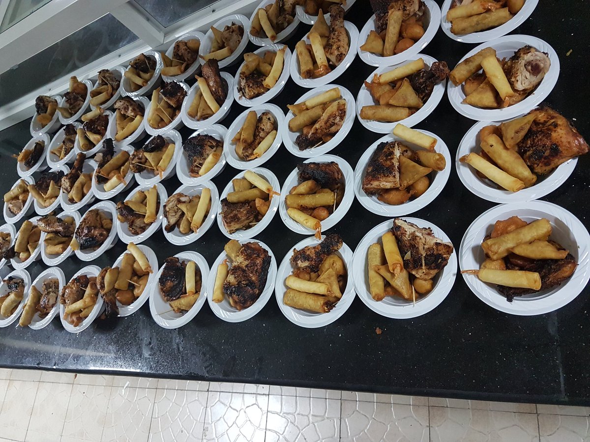 hi_impactplanet's tweet photo. Mouth watering chops to satisfy your yummy tummy needs. 😋😤 #yummyinmytummy #smallchops #hipevents #HIPkitchen #delicious #funjustgotreal https://t.co/Uk5HnQh9QU