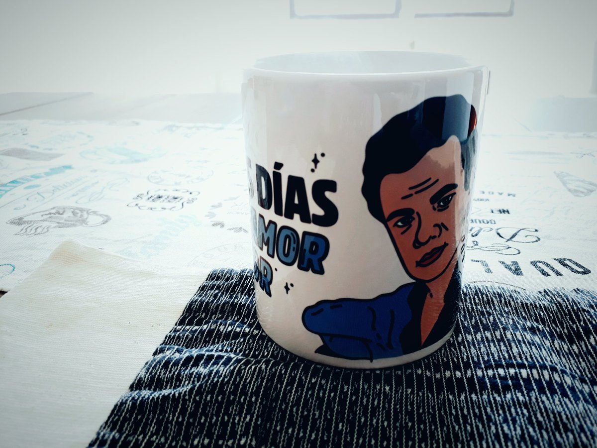 macaCamarena's tweet photo. Buenos dรญas amor ๐ #happybdaytome #bday #amazingPresent https://t.co/rqaIX3rkzh