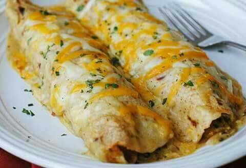 beyourselfserv's tweet photo. Saturday buffet Pojo's 24 Hour Restaurant includes Green Chili Chicken Enchiladas  and Asado with rice and beans starting at 11am! https://t.co/qc0ROnbkF8