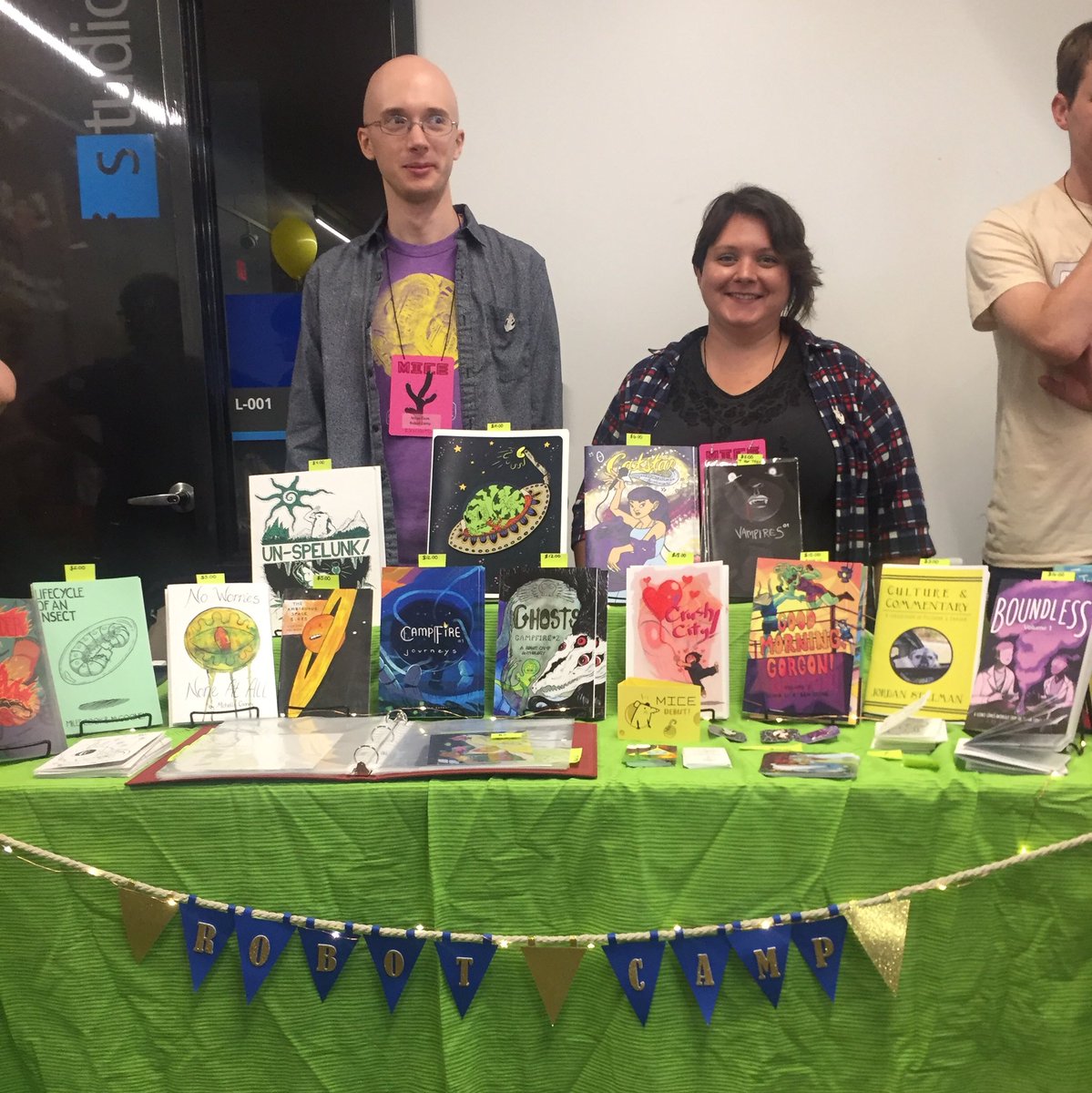 Olovia's tweet photo. We’re at @MassMICE this weekend! @robotcampcomics is downstairs at E136! https://t.co/g7T78Pavoo