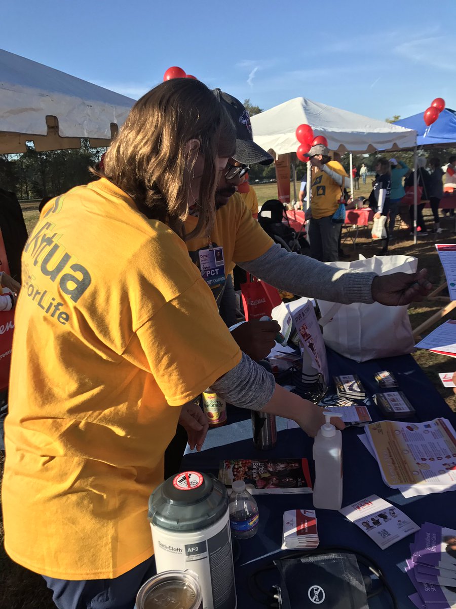 CFoody1316's tweet photo. 2 North Educating the community on signs and symptoms of stroke! @JeanetteConrad @VirtuaHealth @nicole_brocious #HeartWalk #StrokeTalk https://t.co/iAdPQeZI8R