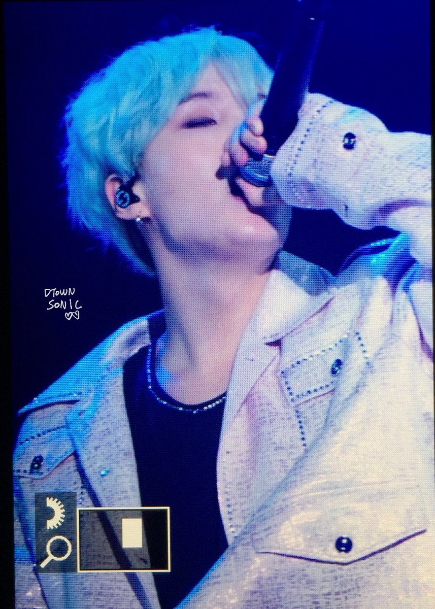 archivehyungs's tweet photo. [PREVIEW] wings tour in taipei https://t.co/yjYQGFa8oE