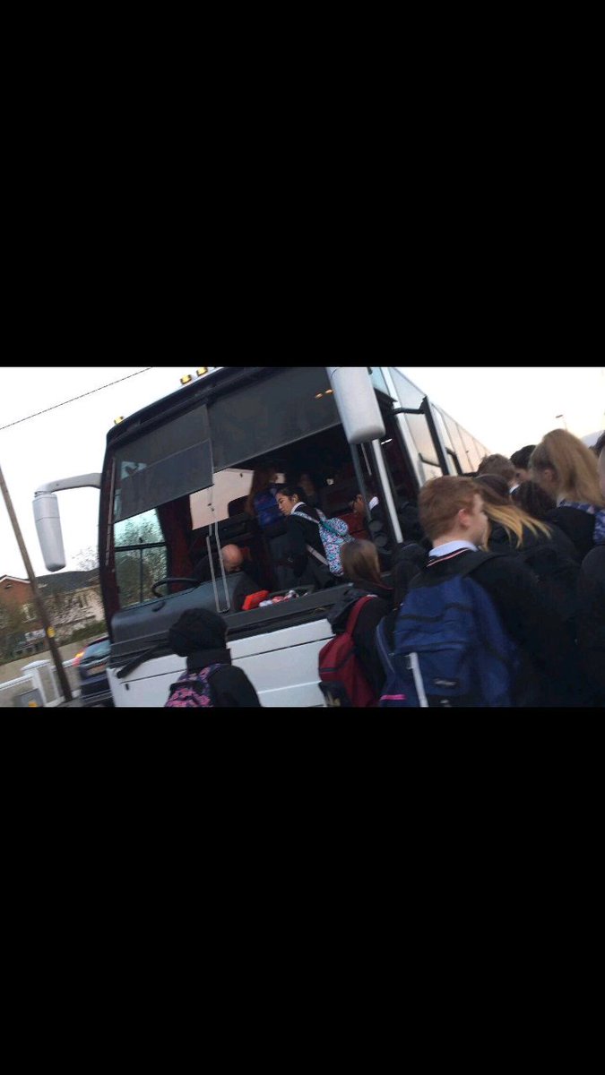 amabedford's tweet photo. Do you think this is acceptable on route 122 on bus without a windscreen..not good enough endangering lives @BEcomplaint @Buseireann https://t.co/0cXtx8ke5a