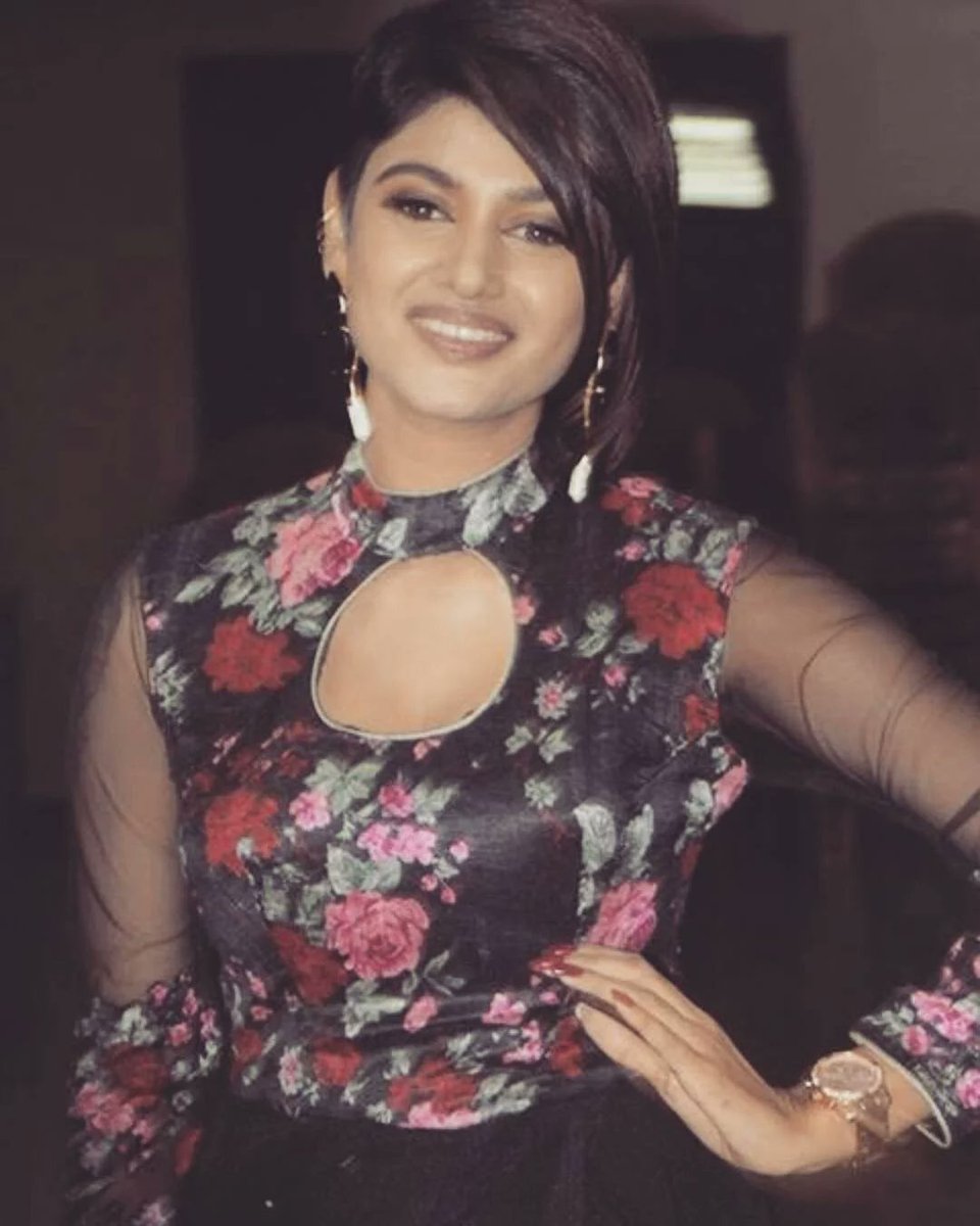 OviyaaFC's tweet photo. @OviyaaSweetz ❤️❤️ https://t.co/Yp7VM6mfvC