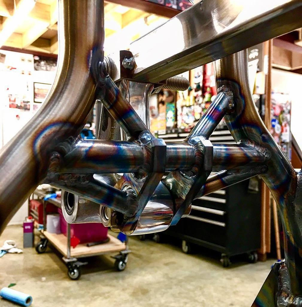 rocketbobs's tweet photo. narrowed 4spd with T45 tubed monoshock conversion , the box tube is the dummy shock.. #performancemetals @performa… https://t.co/FXb5q79ZpS https://t.co/TCnpFKkws3