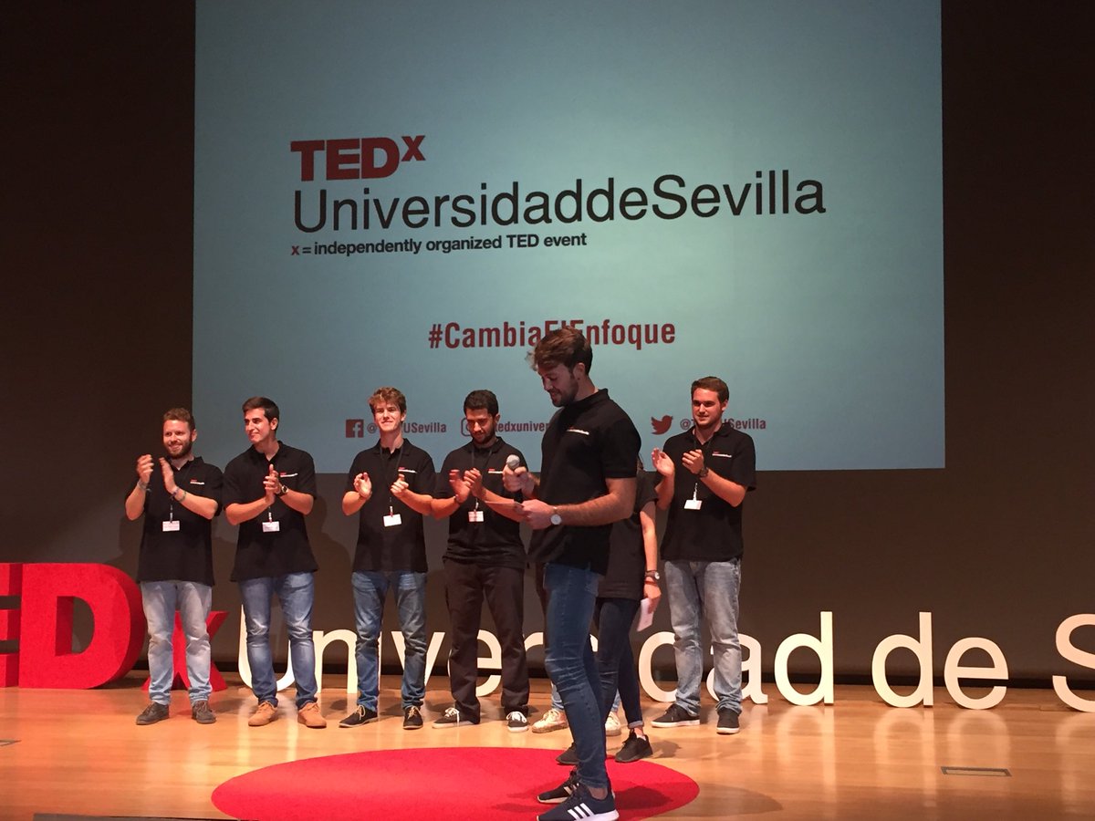 mmaciasr's tweet photo. Equipo organizador que ha hecho posible @TEDxUSevilla 👏👏 https://t.co/Ca9sYrzlDR