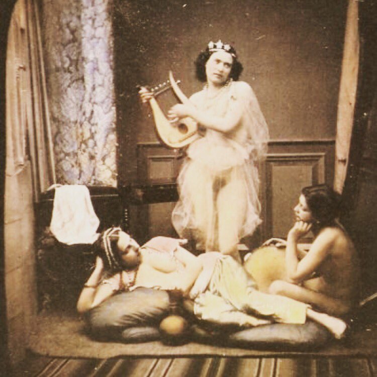 Lunardeception's tweet photo. #lyra your #purpose is to soothe and #awaken the #humans #sisters #music #lyre #ancient #instrament #filmphotography https://t.co/tnkzdpCd9G