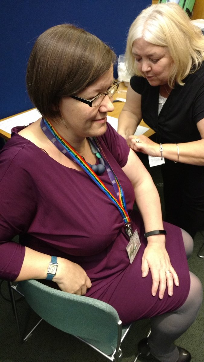 Meg_HillierMP's tweet photo. Getting my #flu #jab. Don't forget to get yours - free for some health conditions and ages or visit you #Pharmacist for a small fee #flu2017 https://t.co/Yg03XDFilu