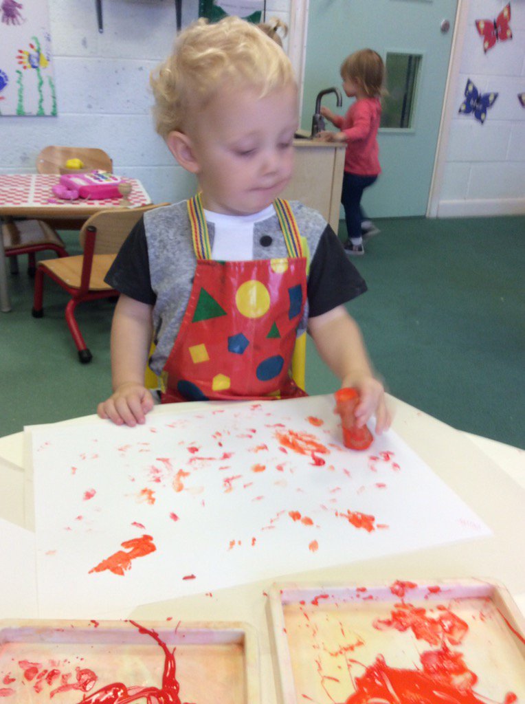 LisaBellamy13's tweet photo. "I'll eat it all my myself!" Guess what we are making? @IsherwoodMrs @MrsHughesx @TheDistrictCE https://t.co/0b3aFokzaN