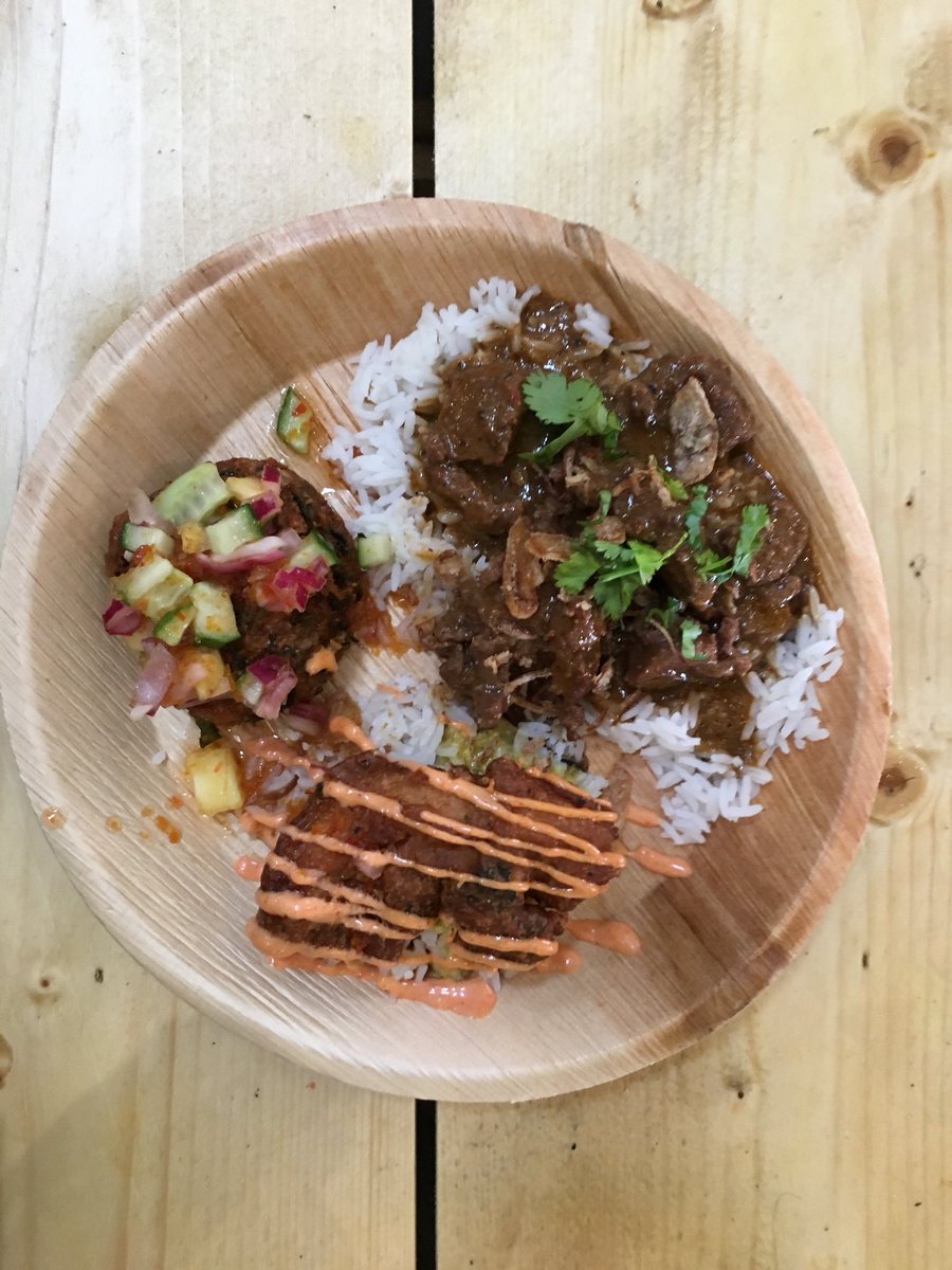 lpoolunderlined's tweet photo. Tasting plate from Buddha Belly at @BalticMarketLiv. Very tender chicken / delicious beef massaman. Top halloumi dog from @MeetFrankLIV too. https://t.co/NRMqMpcrsW