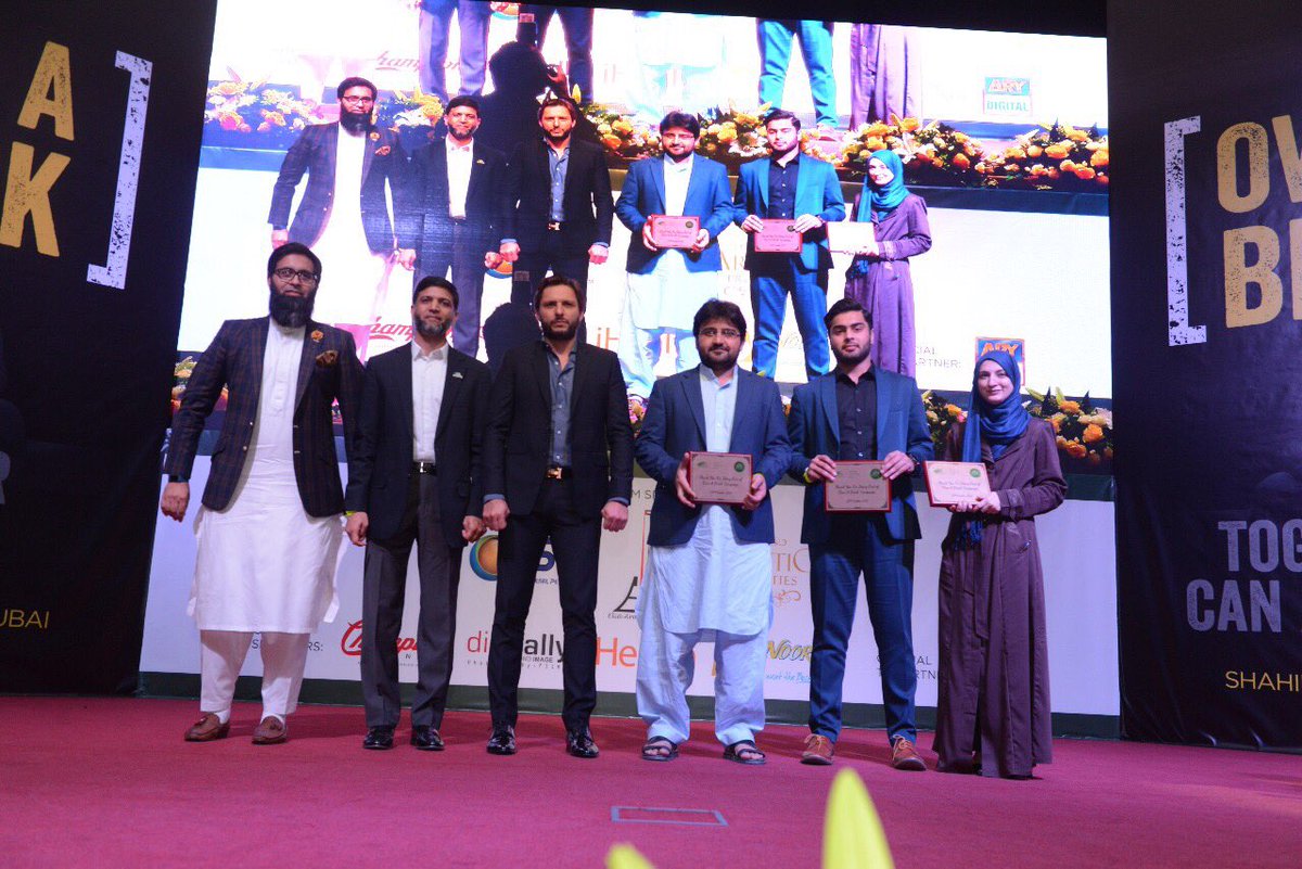 SAfridiOfficial's tweet photo. It's heartening 2see @SAFoundationN &amp; @dubai_pad working together for da cause of Pakistani Community in #UAE 
#TogetherWeRise #HopeNotOut https://t.co/g4MgAQRT0A