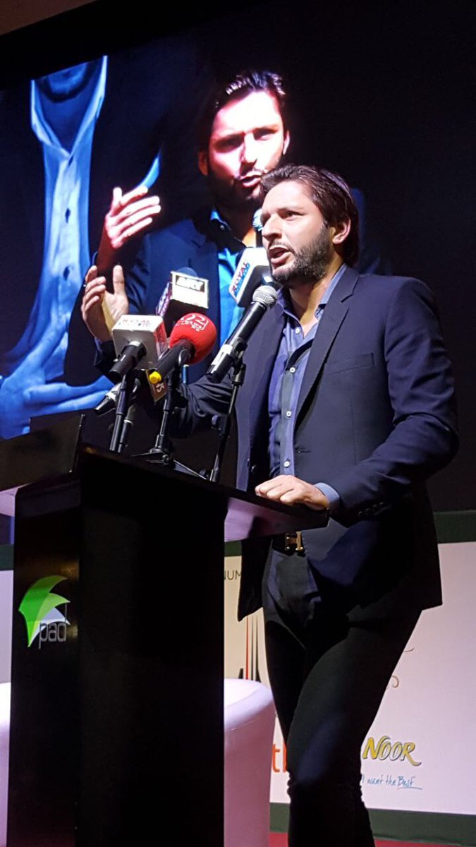 SAfridiOfficial's tweet photo. It's heartening 2see @SAFoundationN &amp; @dubai_pad working together for da cause of Pakistani Community in #UAE 
#TogetherWeRise #HopeNotOut https://t.co/g4MgAQRT0A