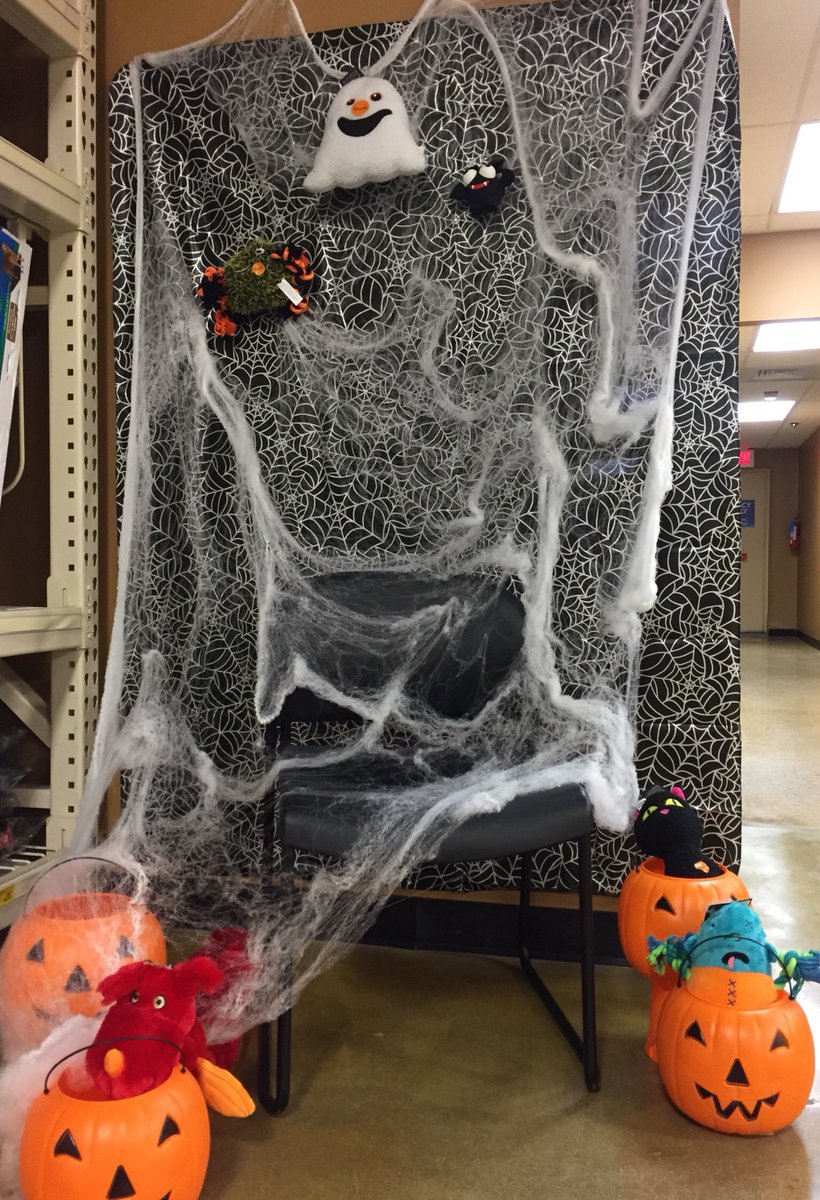 blakhappy's tweet photo. Join us today for our Halloween Spooktacular event! 12-2p today #Petsmart #snappshots #lovemyjob https://t.co/HXIU1CmW8K