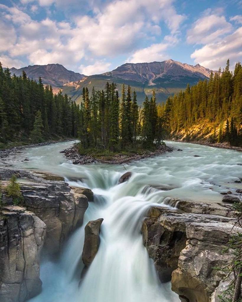 edaccessible's tweet photo. Photo by Mak Khosrow @natgeophotos ・・・
Sunwapta Falls - Jasper National Park in Alberta, Canada 🇨🇦
#love #TagsForL… https://t.co/cw0ywZAM2U https://t.co/3BXIwwTuUc