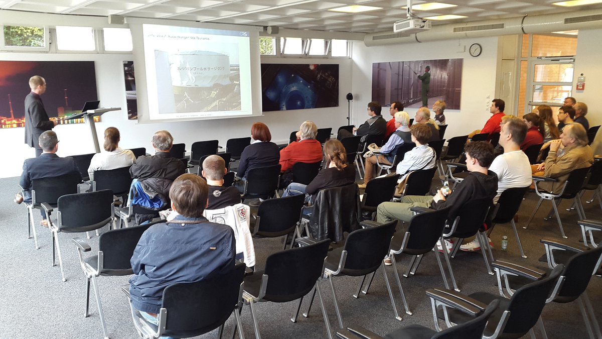 GRS_de's tweet photo. Bei den #GarchingOpenDoors erklärt unser Kollege Sebastian Weber gerade, was in #Fukushima passiert(e) - die Wiederholung gibt's um 16:45 https://t.co/47E5jj9Xux