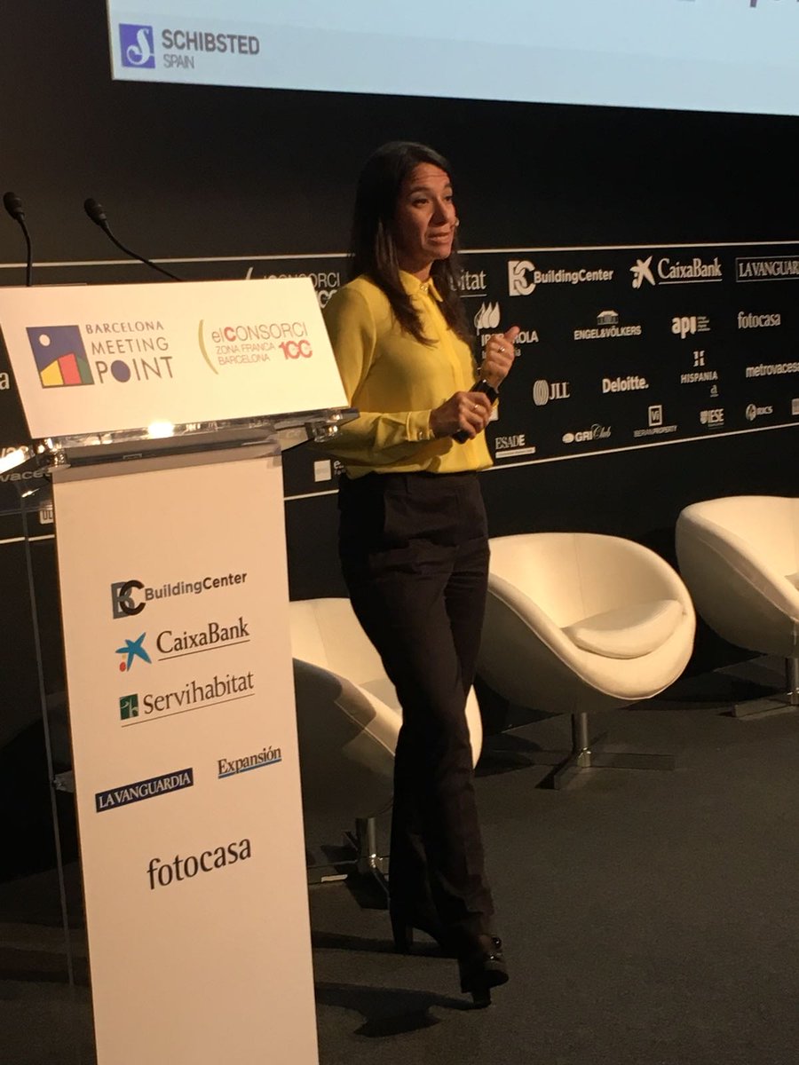 toribiobea's tweet photo. La cantidad de preguntas q h tenido en charla del #bmp17 muestra el interés por la #vivienda y cómo afectará situación política @fotocasa https://t.co/rEY7gogMY4