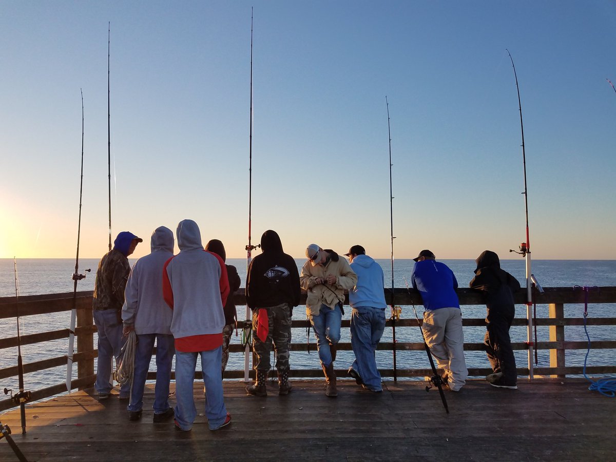 SurfCityPier's tweet photo. #SaturdaySuprises .... currently 60° with a North wind at 4mph.. the tide will be high at 9:26am followed by a low at 4:24pm #SurfCityPier https://t.co/qrHFX7JjFD