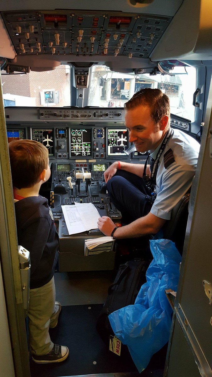 This pilot made his day!  It's a toss up between being excited to meet Mickey Mouse and being able to fly in a big plane.Thank you <a href="/JetBlue/">JetBlue</a>