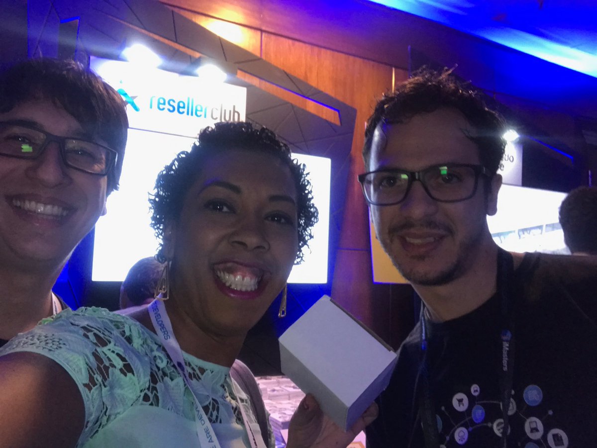 DaniMonteiroDBA's tweet photo. Obaaaa fui sorteada e ganhei a caneca mais fashion do planeta! Valeu @ResellerClub adorei!
#resellerNoInterCon @iMasters #DB4Beginners #DB4B https://t.co/b0k8elkEGR
