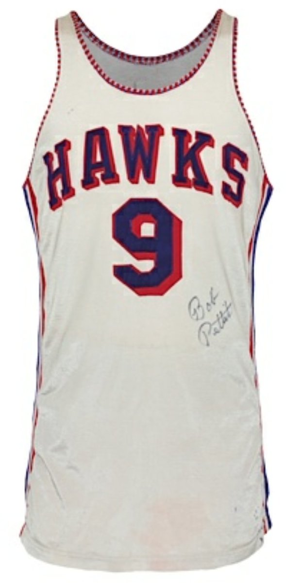 CoachPJLowman's tweet photo. 9 days until basketball season begins!
This 9 is brought to you by Hawks great Bob Pettit. #hallofamer #legend #knowthegame https://t.co/8LcTNql2Lv