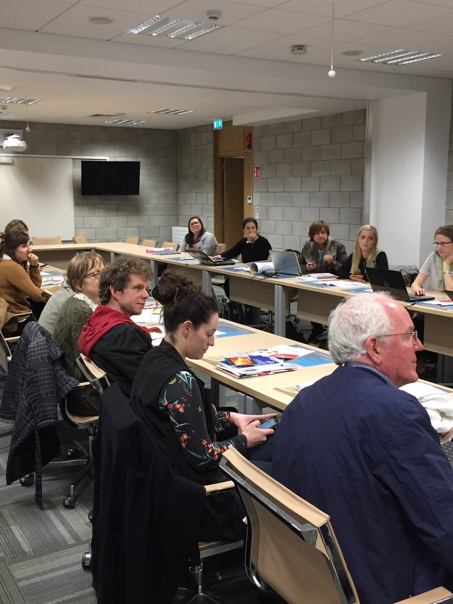 IrishSciTeach's tweet photo. Workshop time @SSPCentre @ul @JctScience @JCforTeachers #chemed2017 https://t.co/hLhv7HjOLF