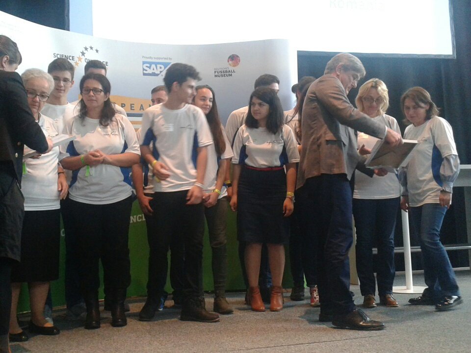 ScienceonStage's tweet photo. And 1st Place goes to.. Romania!! Blocks & Geomagnus #EuropeanSTEMLeague @fussballmuseum @sap4good @MichaelKleinem Congratulations!! https://t.co/U0zXYnR3WM