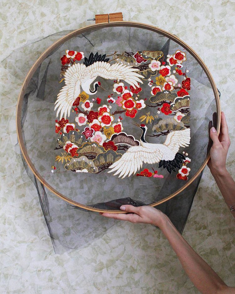 laurenrundquist's tweet photo. Ethereal Embroidery Designs Stitched into Tulle Look Like They’re Floating in Mid-Air https://t.co/OPKCXArWV1 @mymodernmet https://t.co/8kTh7pwAch