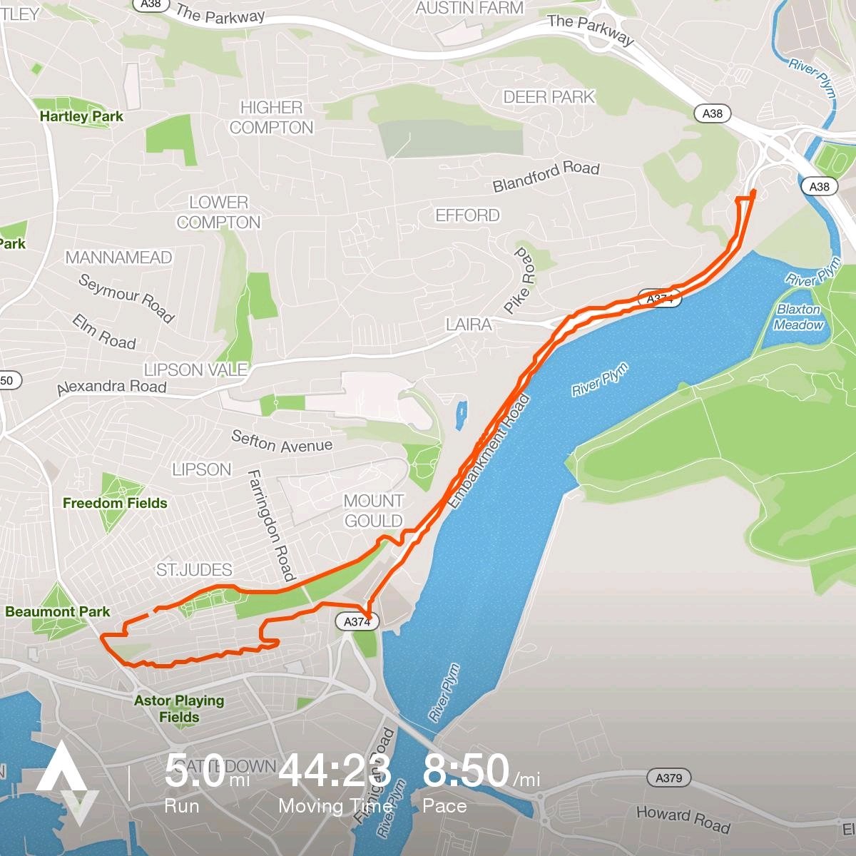 Awesome start #runrogersrun #supershoes #LondonMarathon2018  strava.com/activities/124…