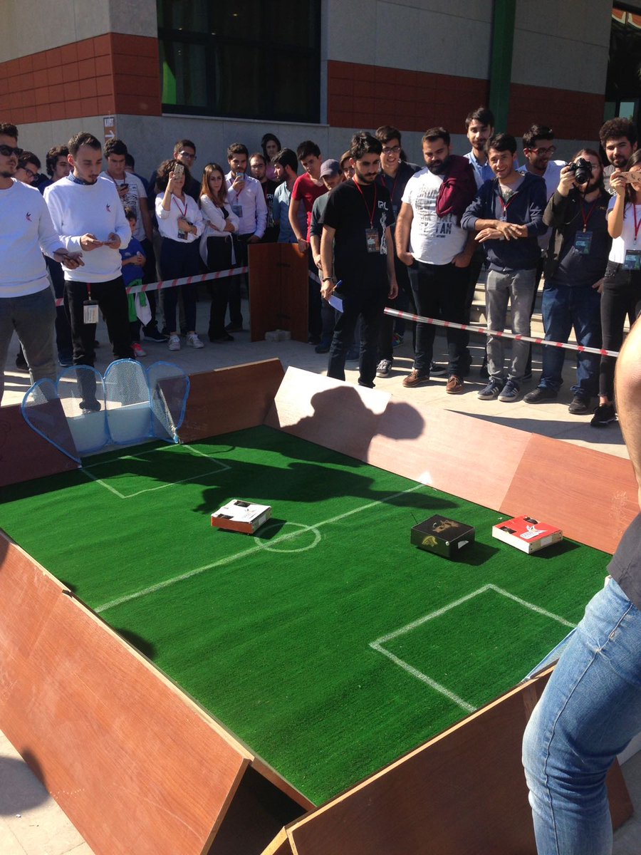 <a href="/Teknoparkizmir_/">Teknopark İzmir</a> <a href="/Guden_Mustafa/">Mustafa Güden</a> <a href="/iytemed/">İYTEMED</a> <a href="/OKonseyi_iyte/">İYTE Öğrenci Konseyi</a> @IyteInovasyon14 Roboleague'17 yurdun çeşitli yerlerinden gelen takımların rekabetiyle heyecanlı anlara sahne oluyor.